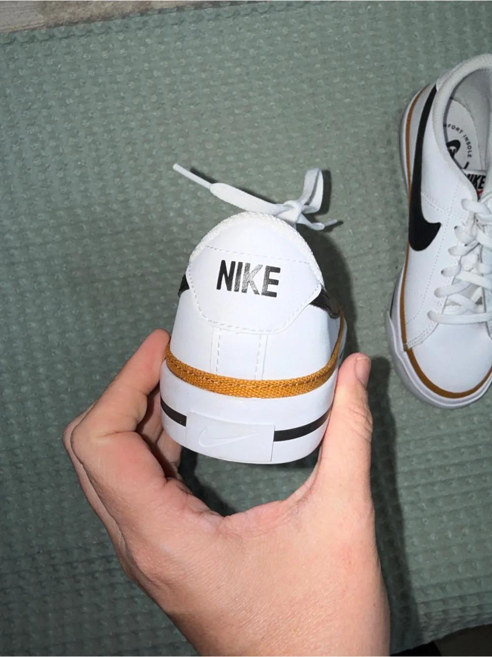 Nike low top